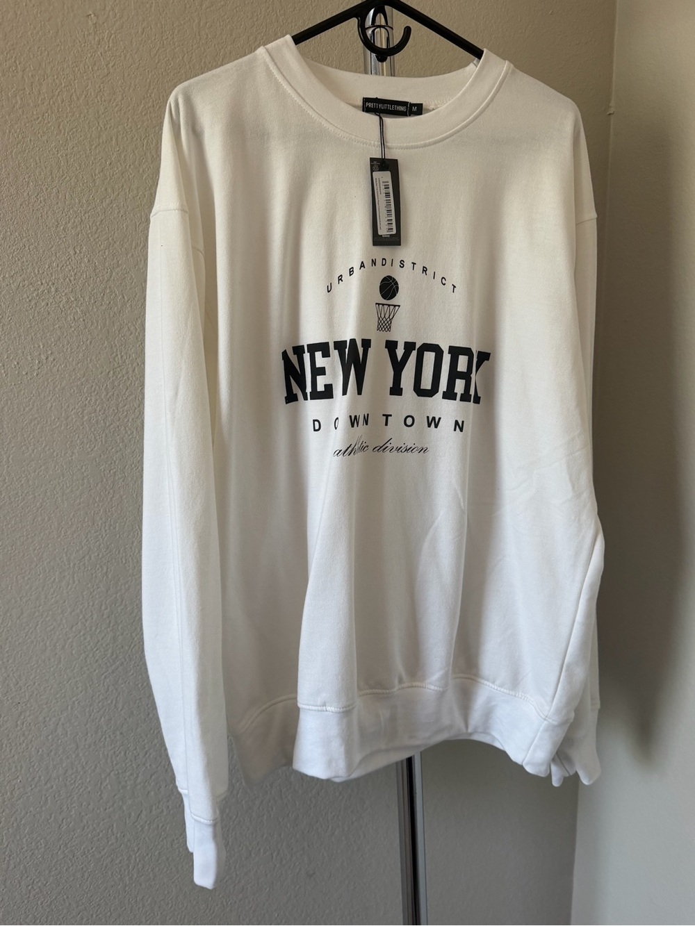 PrettyLittleThing White Crewneck Sweatshirt with Black New York Print